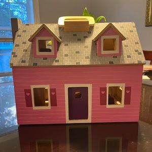 Melissa & Doug Dollhouse